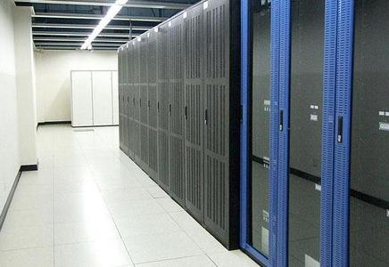 站長(cháng)，你還在用美國主機嗎？